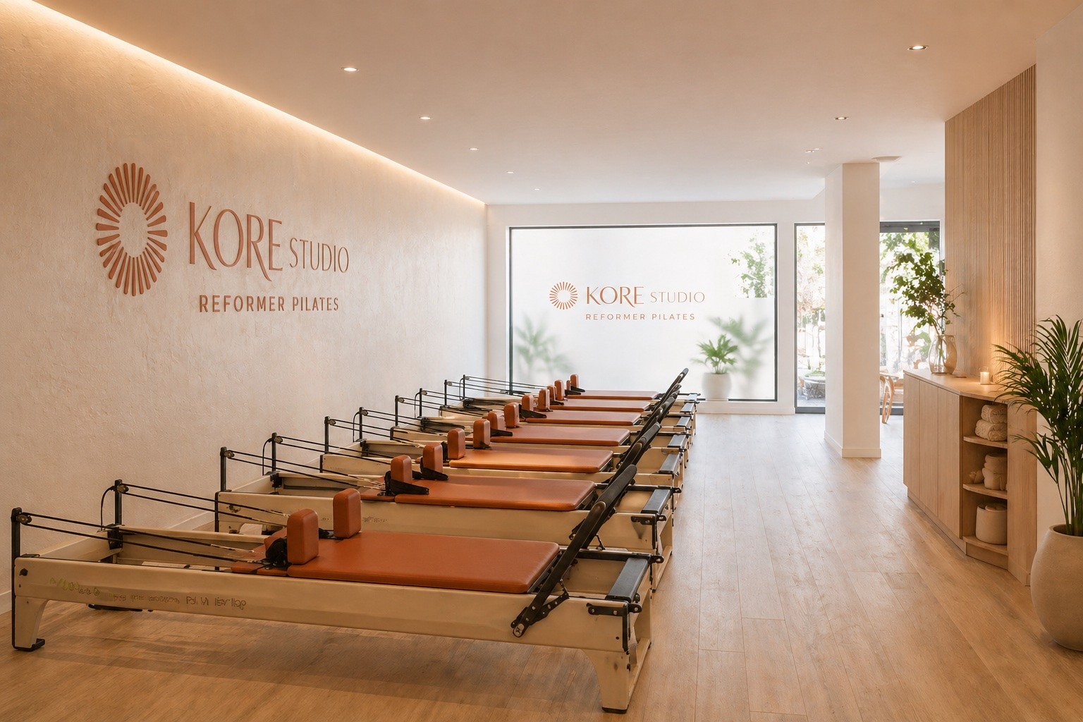 Interior luminoso del estudio Kore Pilates